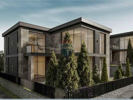 Villa for sale at Lake Farka!