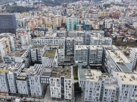 APARTAMENT 1+1 per QIRA tek kika 2