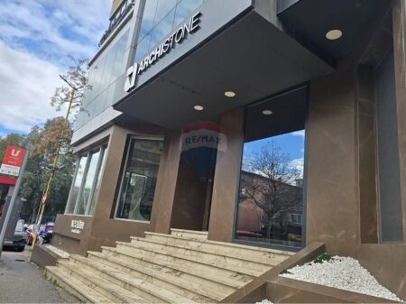 Shop for rent at Wilson Square