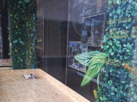 AFFITTASI GRANDE NEGOZIO PER ATTIVITÀ EX ESPOSIZIONE 115 M2