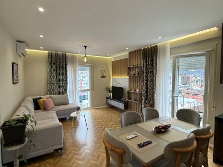 In Laprake Apartment 2+1+2 With Modern Furnishing For Rent