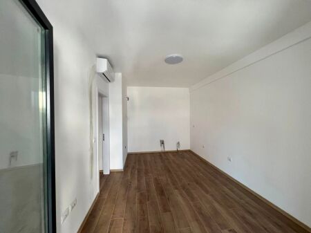 📣 RENT Apartment 1+1 For Office 📍  Zogu i Zi ✨