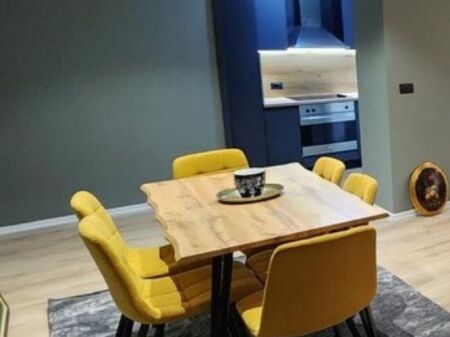 🌟 For Rent – Spacious Apartment 3+1+2