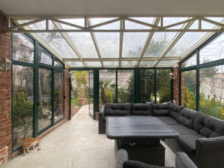 🏡 Jepet me Qira Vilë 2-Katëshe – Sauk i Vjetër