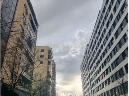 AFFITTIAMO APPARTAMENTO 2+1+2 PER UFFICIO / RESIDENZIALE, DIETRO SQUARE 21!