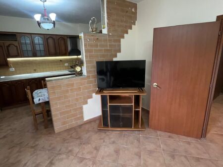 JEPET ME QERA APARTAMENT 2+1 NE ZONE E ISH RAJONIT DURRES