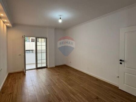 APARTAMENT 2+1 - RRUGA E BOGDANEVE. ID: 530471002-600