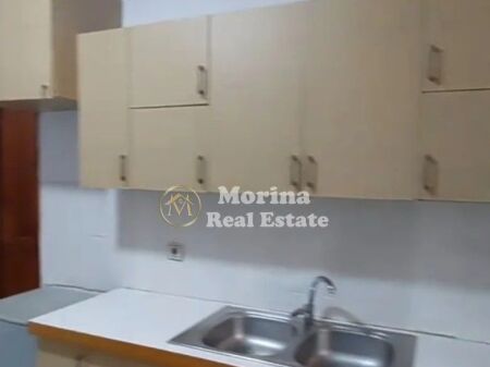 Affitto | Ingresso 1 + 1 | Via 5 Maji | 350 €/mese