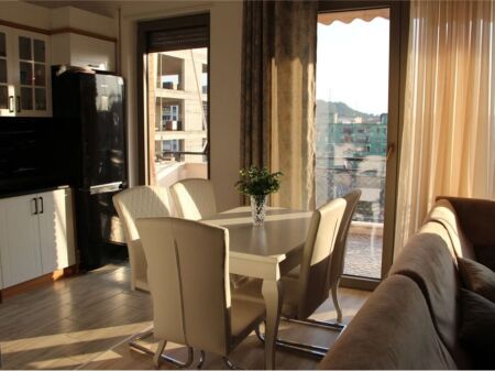 Apartament 2+1 me qira tek kompleksi Delijorgji