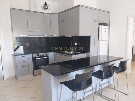 JEPET KATI I 2 I NJE VILE ME QERA ME POST PARKIMI NE SHKOZET, DURRES !!!