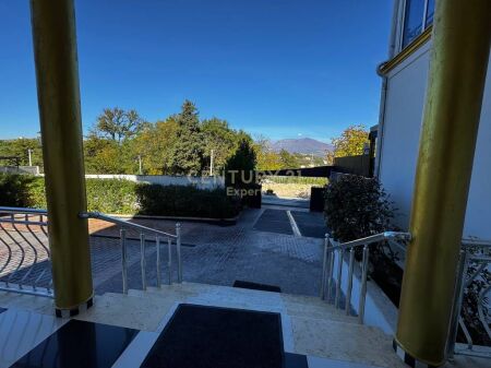 JAPIM ME QIRA HOTEL BAR RESTAURANT! 3,500 € /Muaj