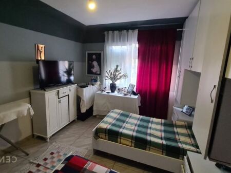 Shitet 2+1 tek 21 Dhjetori