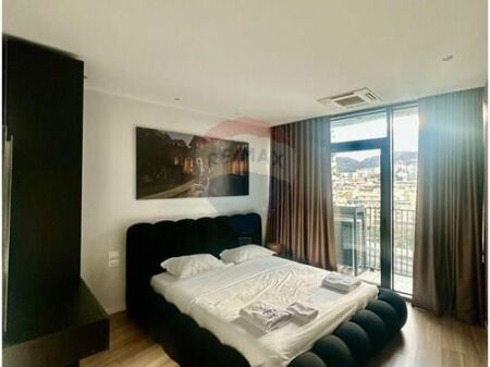 Apartament 2+1+2 per shitje Lake View