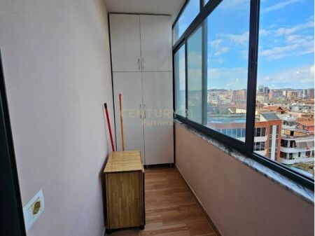 JEPET APARTAMENT 2=1 ME QIRA TEK GLOBE