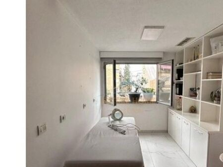 Shitet, Apartament 3+1+2, Rruga Ferit Xhajko,Tiranë