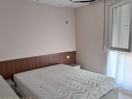 Shitet aparament 1+1 ne Selite