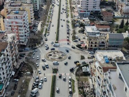 🔥 DYQAN PËR SHITJE – TRANSHBALLKANIKE, VLORË