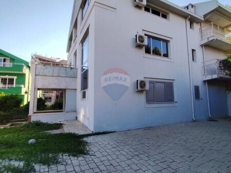 Vilë - Për Qira - Rruga e Elbasanit, Tiranë(ID: 530481001-723)