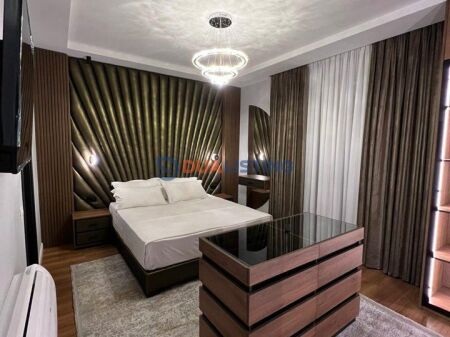 Jepet Apartament 2+1+2 me Qera, te Secret Garden