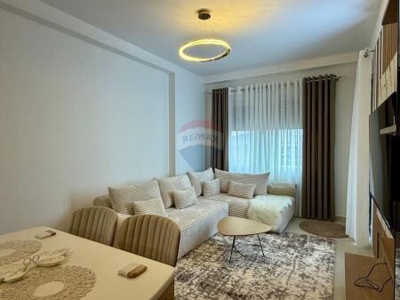 APARTAMENT 1+1 PER QIRA TE FABRIKA E MIELLIT