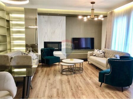 Apartament Luksoz 2+1+2+Parkim Rruga e Elbasanit