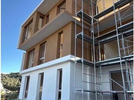 VILLA IN VENDITA VICINO ALL'OSPEDALE DEGLI ANIMALI! 766.500 € Superficie Totale  276m2  Superficie Interna  206m