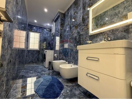 APARTAMENT 1+1 PËR QIRA ST TRENI