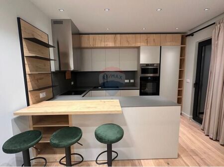 Apartament luksoz 2+1 per qira, Air Albania