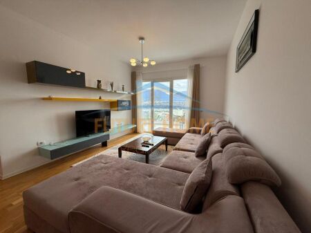 Qera, Apartament 2+1+2+Post Parkim, Kopshti Botanik, Tiranë