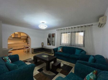 Per shitje tek Shkolla e Baletit