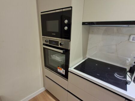 APARTAMENT 1+1 ME QIRA PERBALLE EKSPOZITES