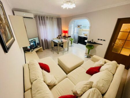 At GARDA For Rent: 2+1 +1 Parking Spot  (near XHEKO IMPEEIAL  - 4th floor - 700€ - Area 80m² || Fully furnished with everything Perfect location