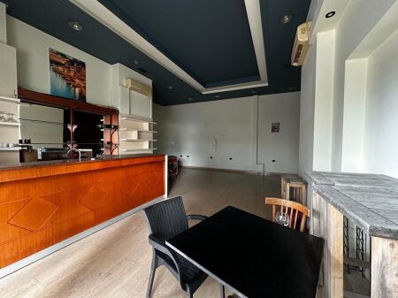 FOR RENT 700 € – BAR IN VLORË NEAR KFC
