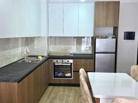 Jepet me Qera: 2+1 +1 Post Parkimi 📍Kompleksi Univers City - Kt.2 - 500€ - S.93m² || Me cdo gje te Re🔥*