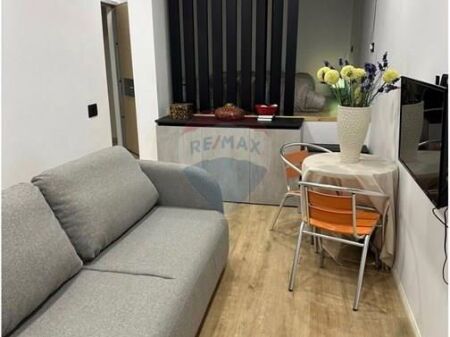 Studio per qira tek Tregu Elektrik!