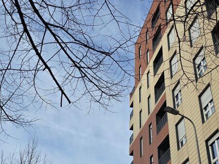 AMBIENT ME QIRA PËR ZYRA+POST PARKIMI, RRuga Hoxha Tahsim