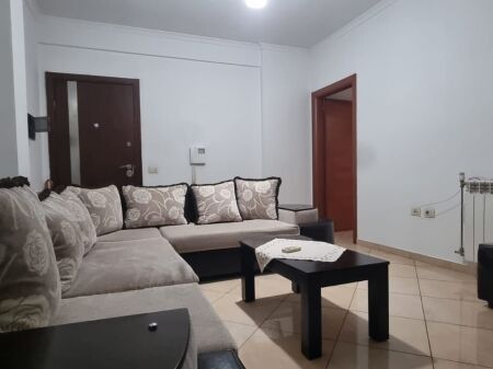 Jepet me qera 1+1 tek Oxhaku