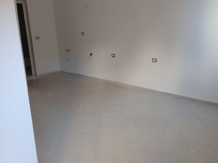 Apartment for sale  Barjam Curri school   