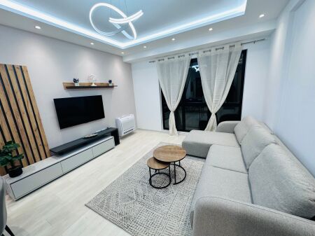 Jepet Me Qera Apartament 1+1+1 Ballkon