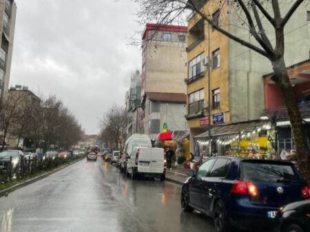 ✨ Ambient komercial për shitje – Buzë rruge