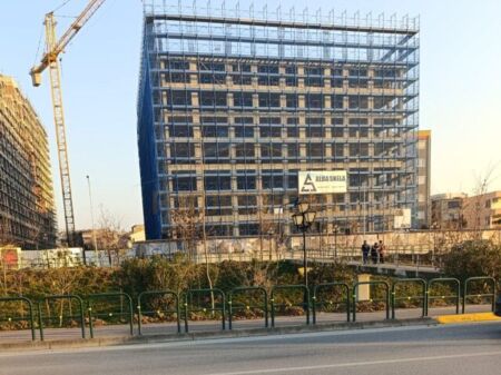 For sale, Apartment 3+1+2+Parking space, Bajram Curri Boulevard, Tirana.