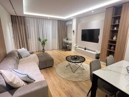 Super 1+1 for rent at Rruga e Kavajes near Qendres