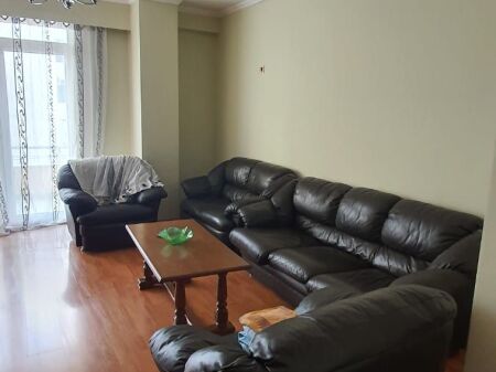 apartment for rent in Astir near the artist