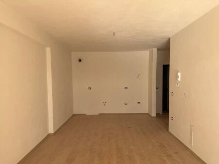 Appartamento 2+1 + posto auto ex campo