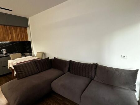 Apartment for rent 1+1 at Komuna e Parisit!
