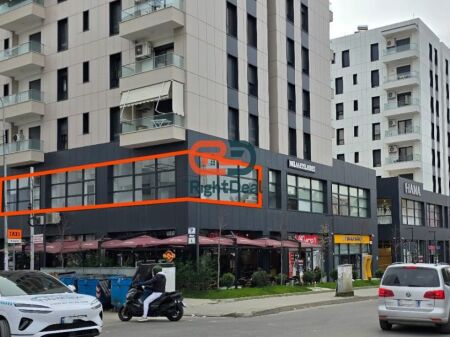 In Porcelan near Green Harmony, an invested space is for rent for a clinic!