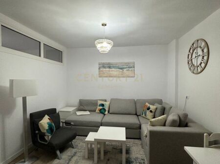 Shitet apartament 1+1 ne plazh Hekurudha 68,000 €