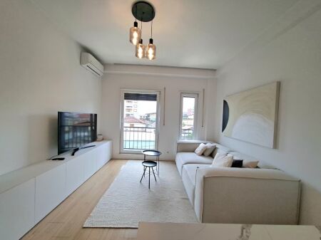 🏠 Jepet Me Qira : Apt. 1+1 (📍Don Bosko / Harry Fultz) ✨️ Hera e parë me qera / 100% e re ✨️ 75.000 Leke / Muaj 💶💶