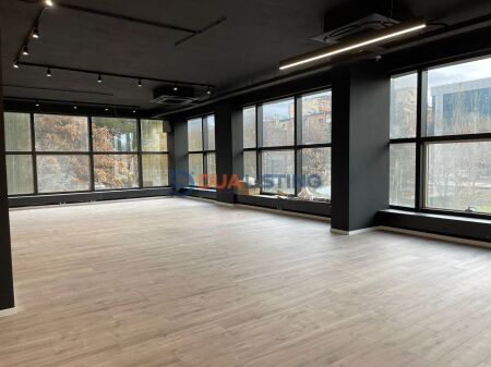 Business premises Office for sale near the Ministry of Foreign Affairs