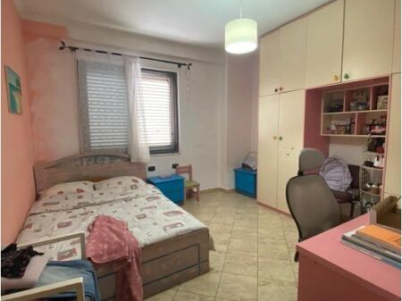 Apartament 3+1+2 për shitje te Kompleksi Grand